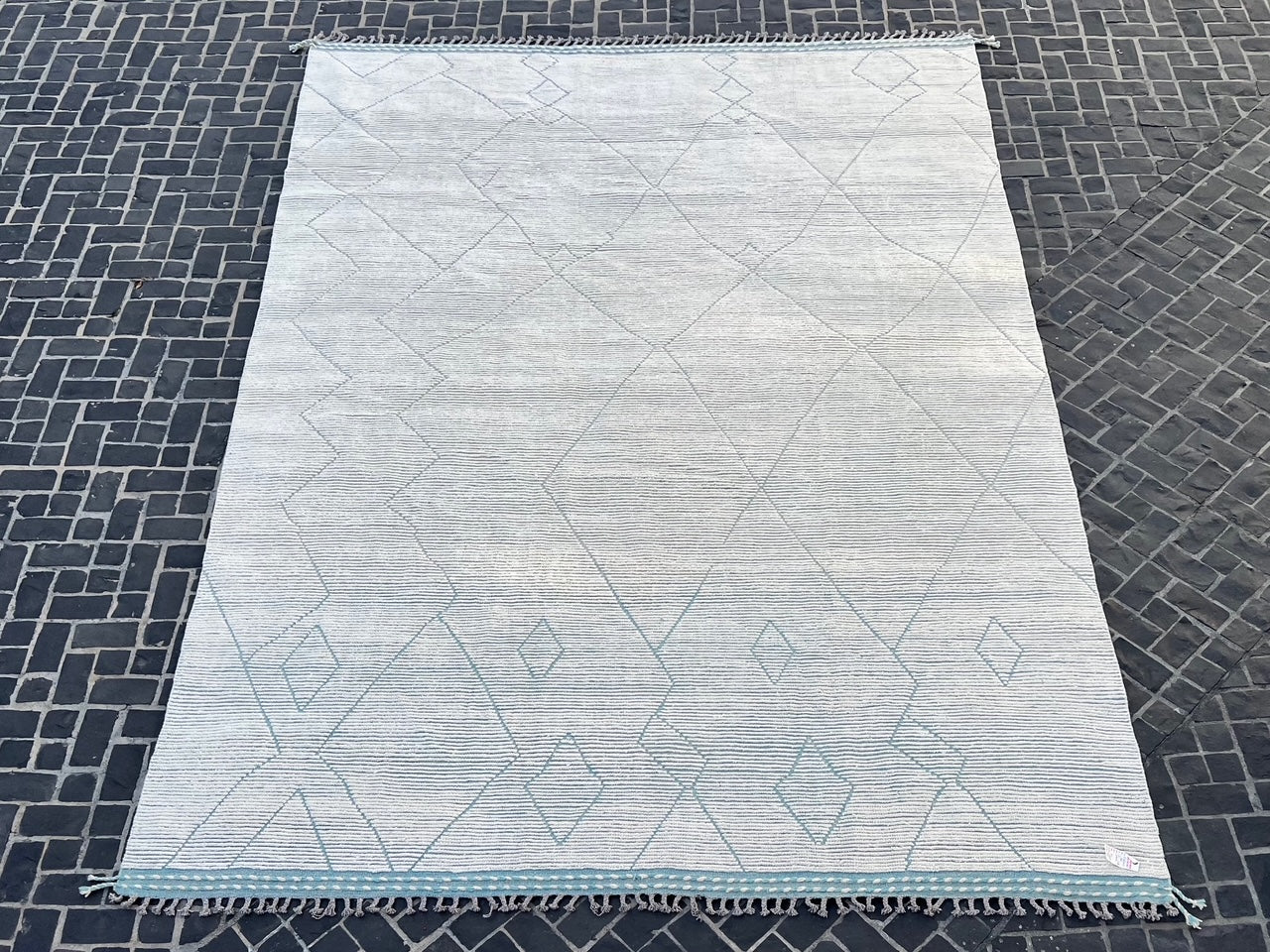 P6690033 Morrocon design  10'1"x14'2"