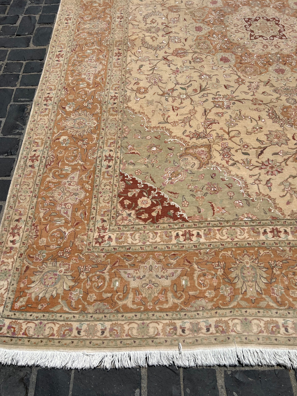 AC-1 Vintage Tabriz 8'x11'1"