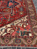 P82525 Antique Iran Heriz 9'10"x9'10"