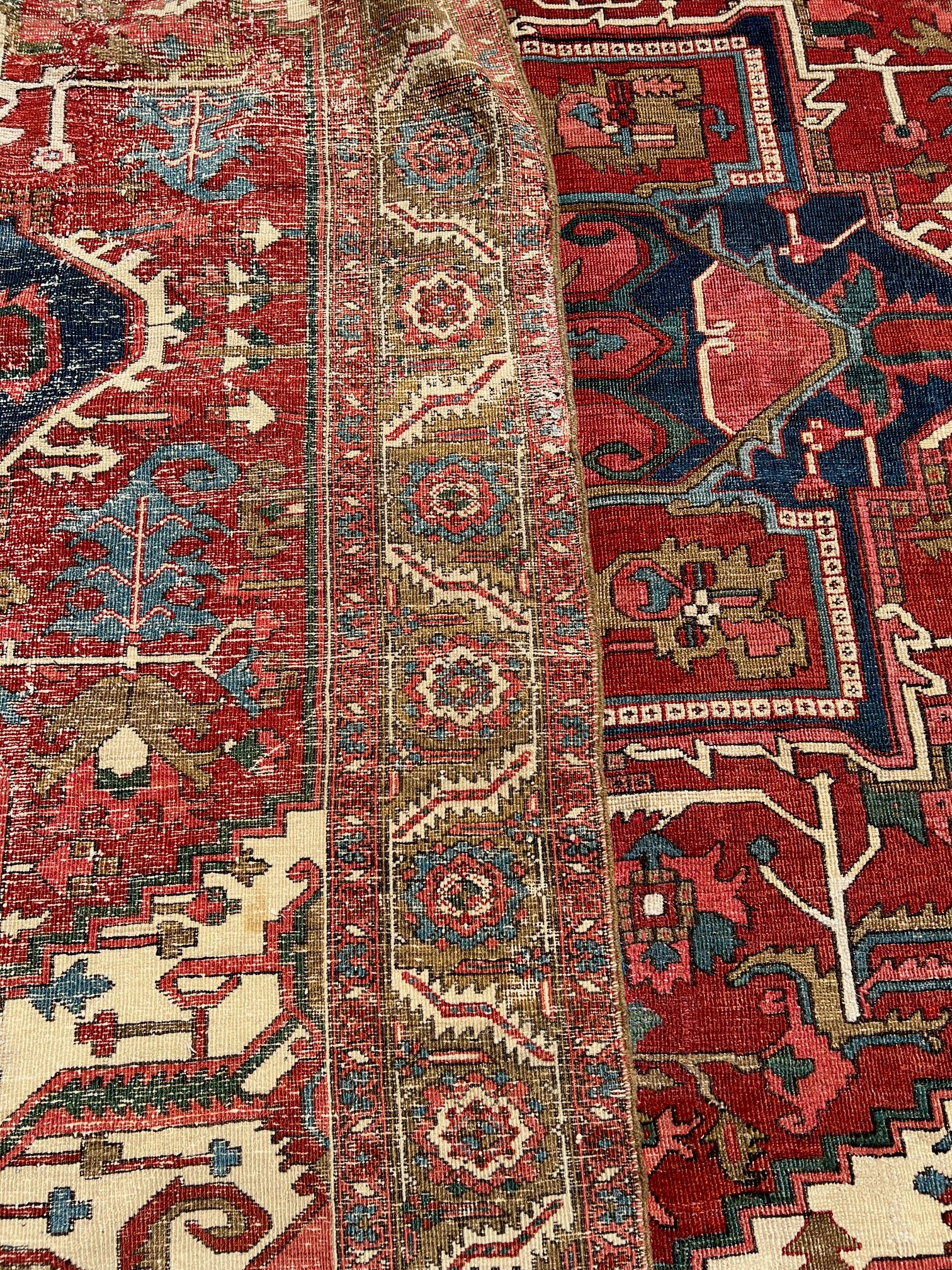 P82525 Antique Iran Heriz 9'10"x9'10"