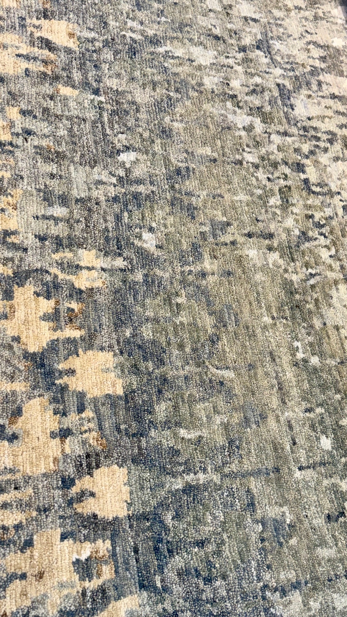 62178 Irezumi PW Blue Mantis Modern Rug