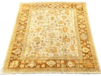 62945 Traditional Rug