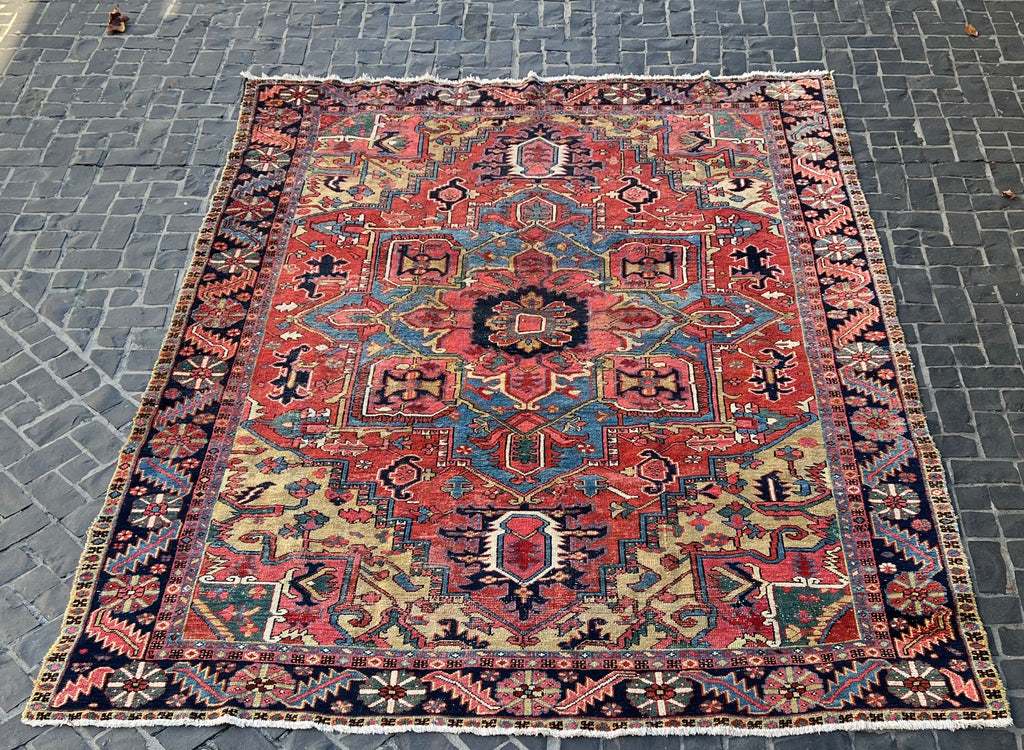 92425 Antique Iran Heriz Karajeh