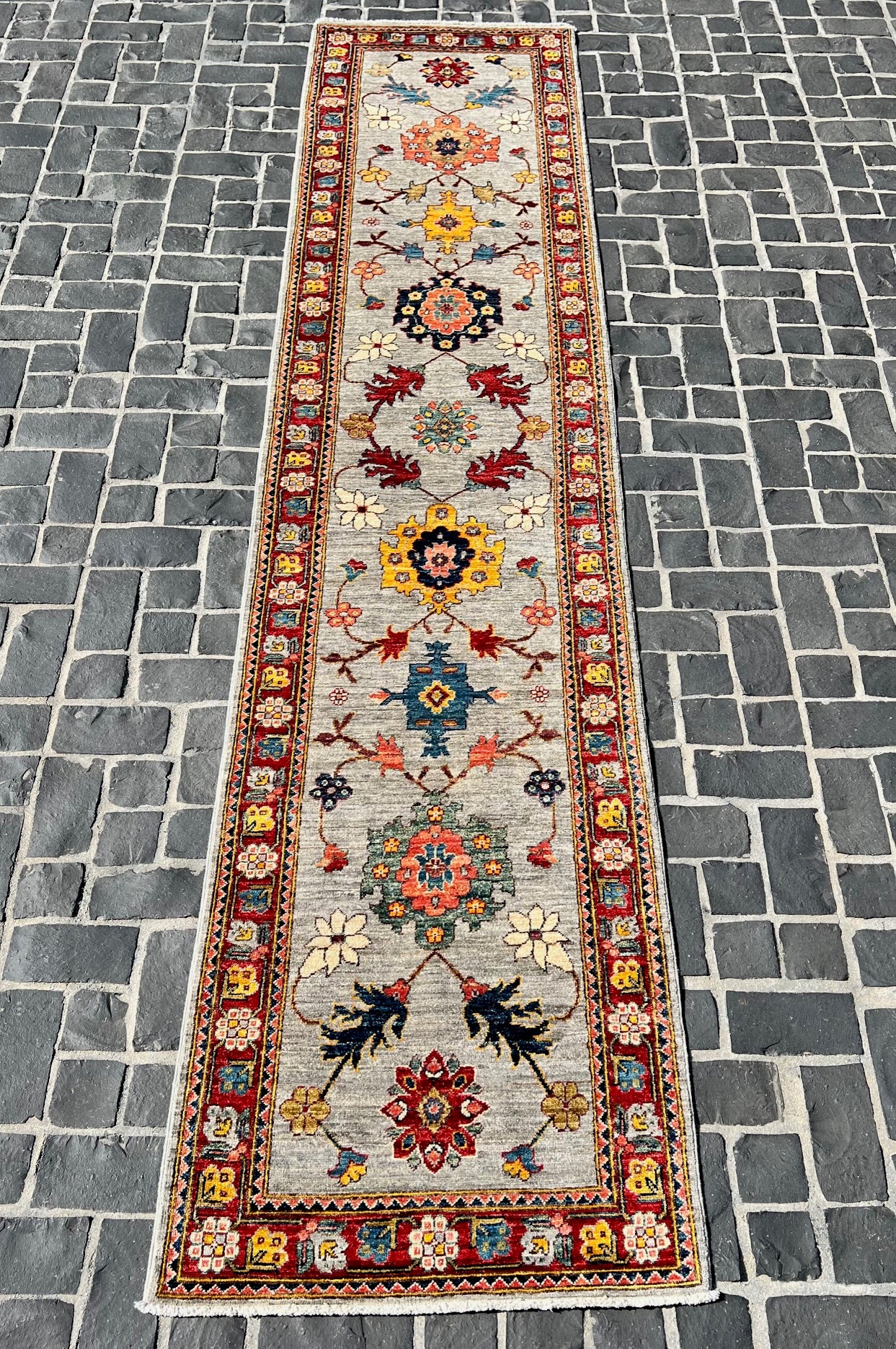 C/33/L37 Afgan Runner