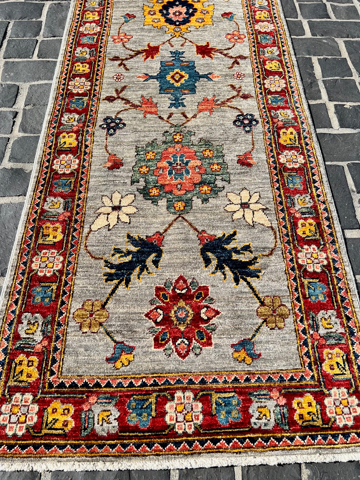 C/33/L37 Afgan Runner