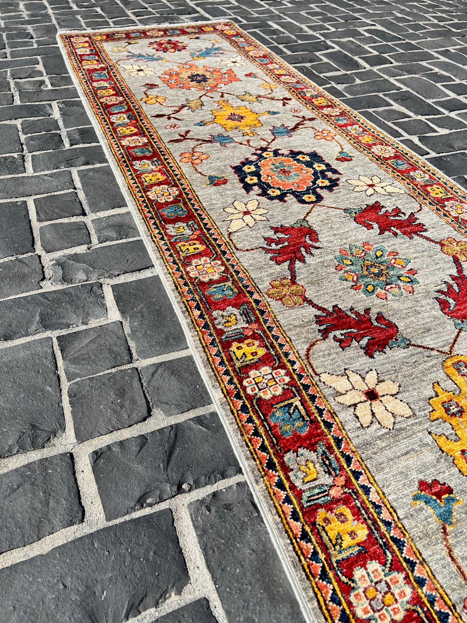 C/33/L37 Afgan Runner