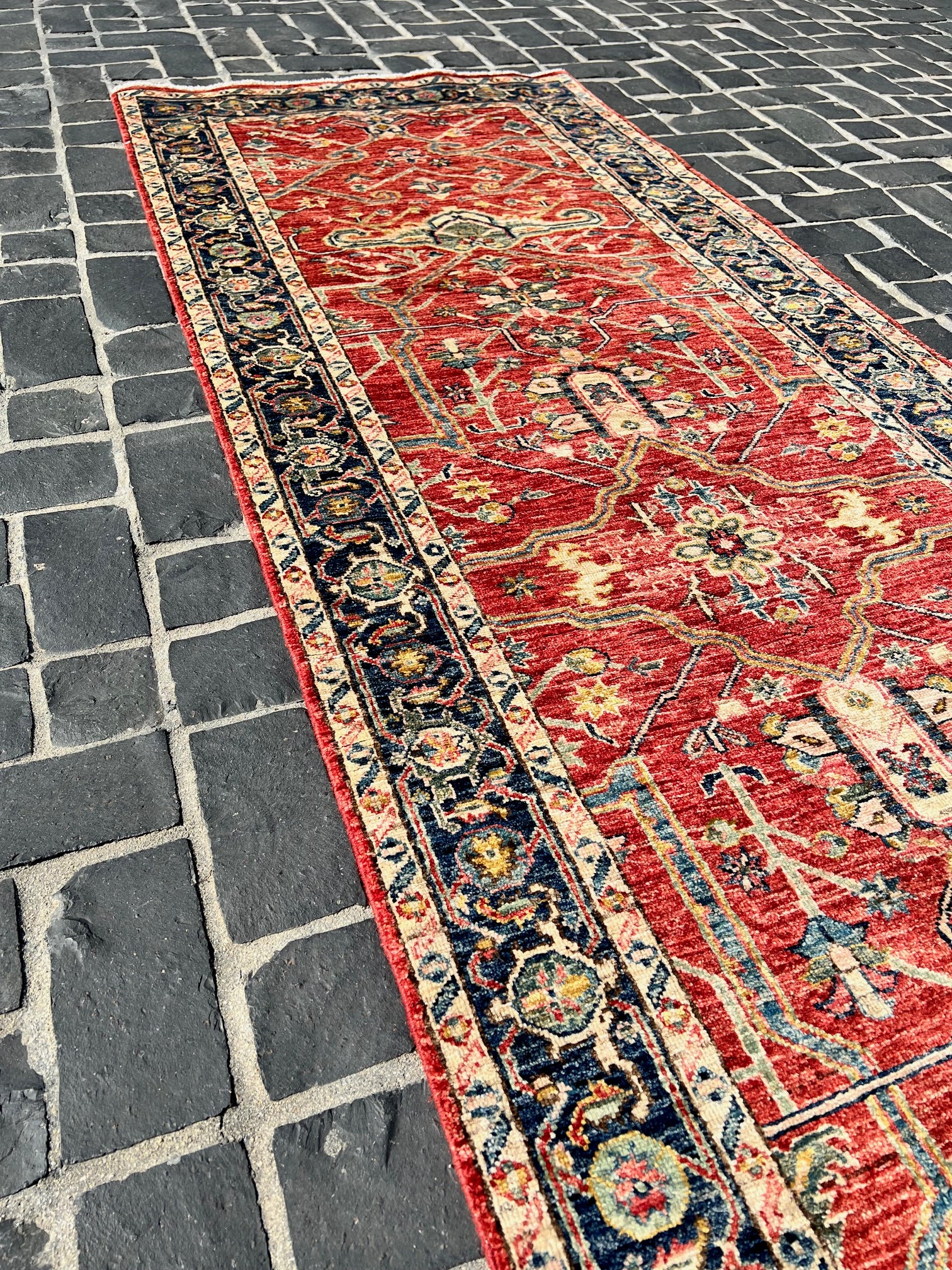 C/28/L167 Afgan Runner