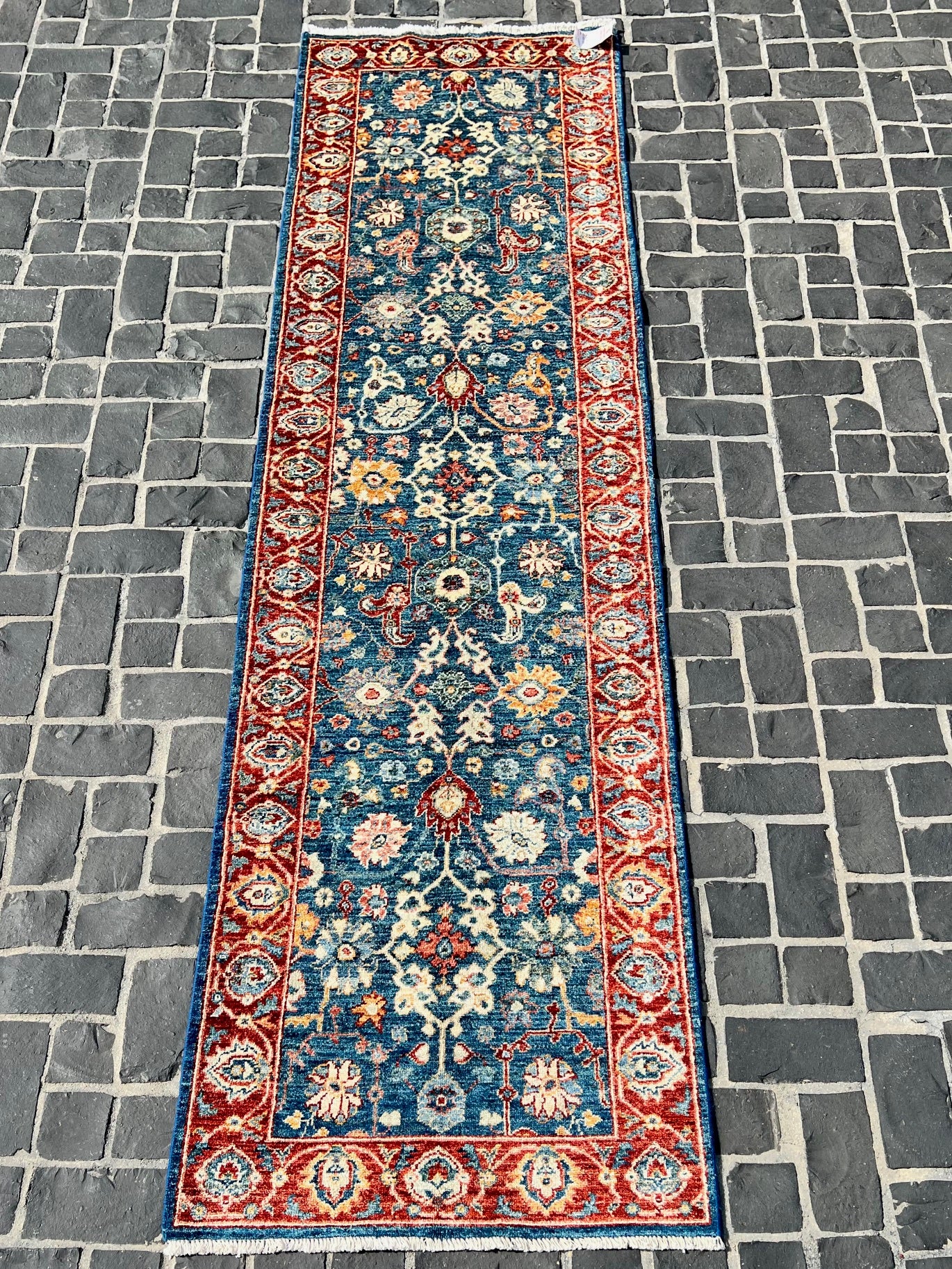 C48/467 Traditional Runner