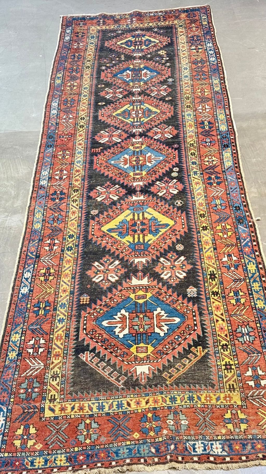 60578 Antique Shirvan 3.08x12.02