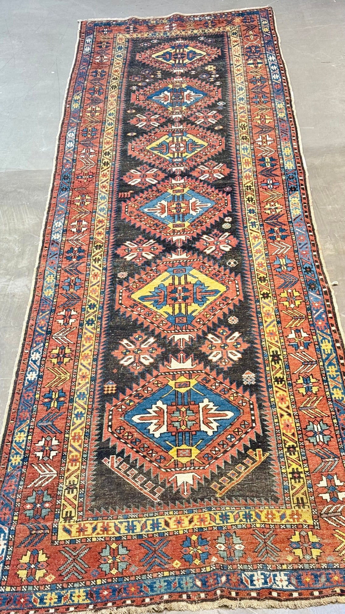 60578 Antique Shirvan 3.08x12.02
