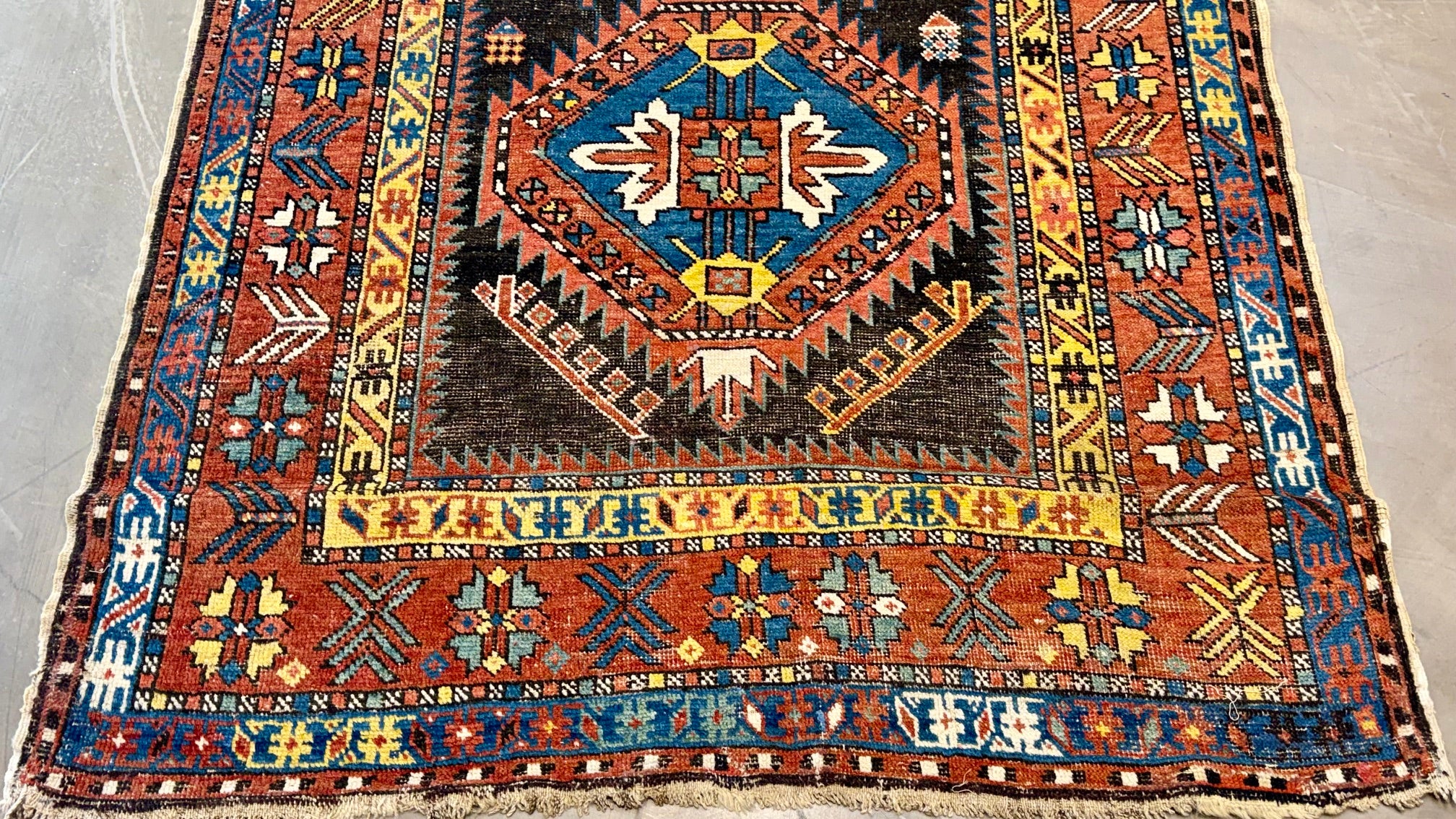 60578 Antique Shirvan 3.08x12.02
