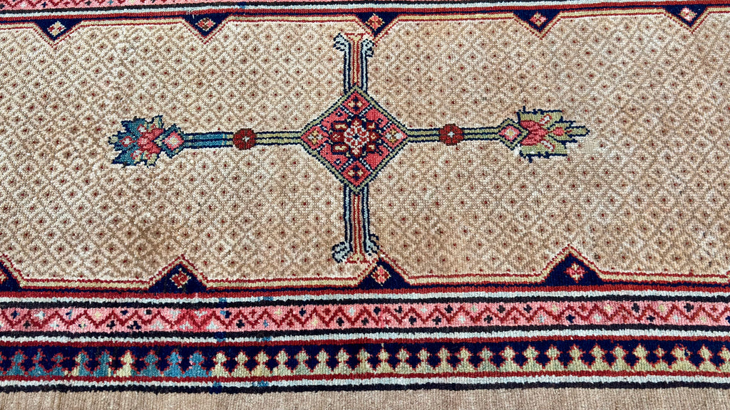 60088B Antique Sarab Runner