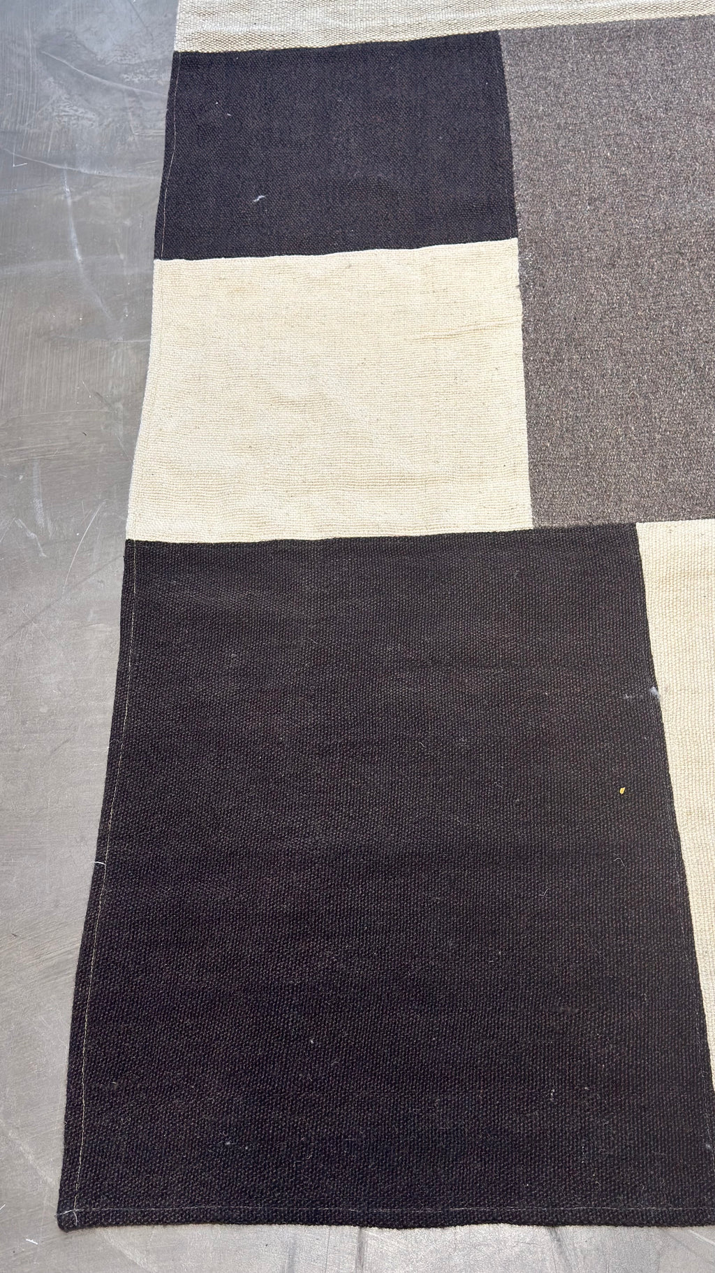 63407B Flatwoven wool runner