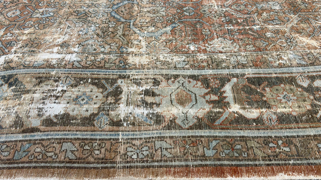 63007 Antique Mahal 7'10" x 12'10"
