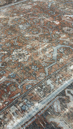 63007 Antique Mahal 7'10" x 12'10"
