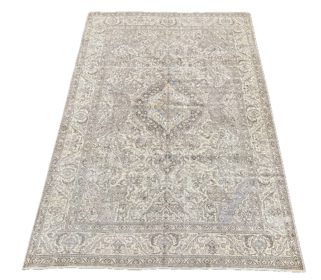 C15636 Tabriz Persian Rug