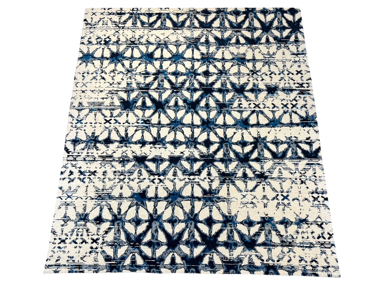 60596 8'x10' Tmarian Malta Indigo White