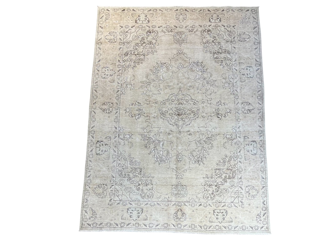 P927/102/14638 6'8"x9'5" Vintage Tabriz