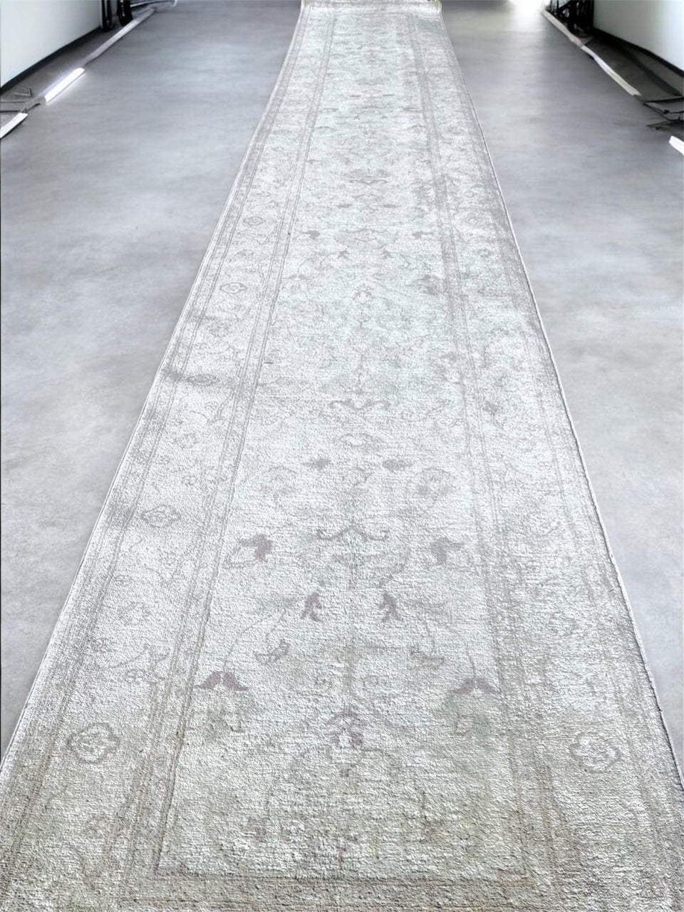 59075 Peshawar runner  3.0x18.0  (one of a pair)