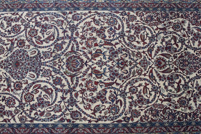 61291 Fine Isfahan 7'4"x4'5"