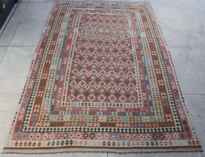 58676 Oversized Kilim 9'8"x16'7"