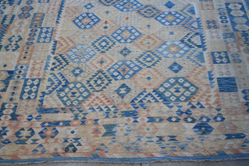 tn800x800-58704 kilim 9.9x15.8 (2).JPG