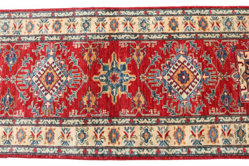 Traditional Runner Carpet 9'5"x2'8"