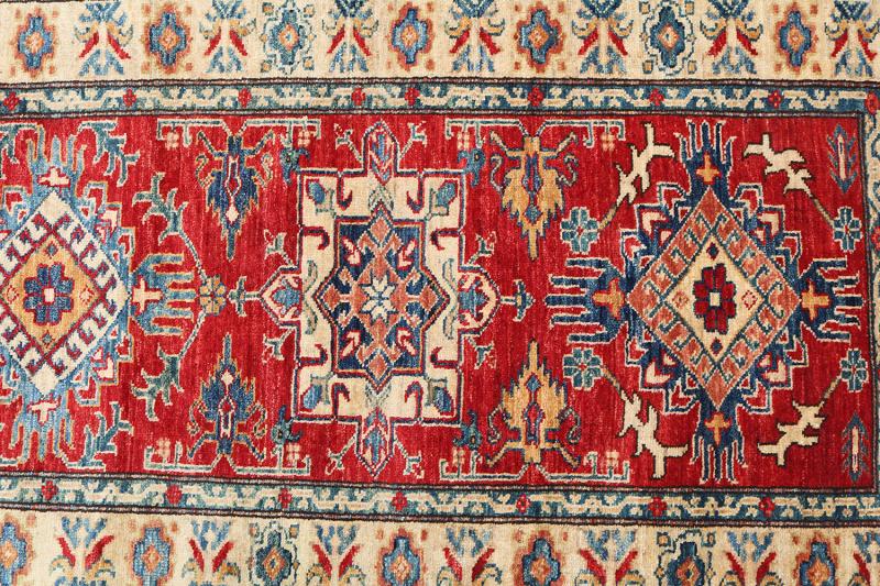 Traditional Runner Carpet 9'5"x2'8"