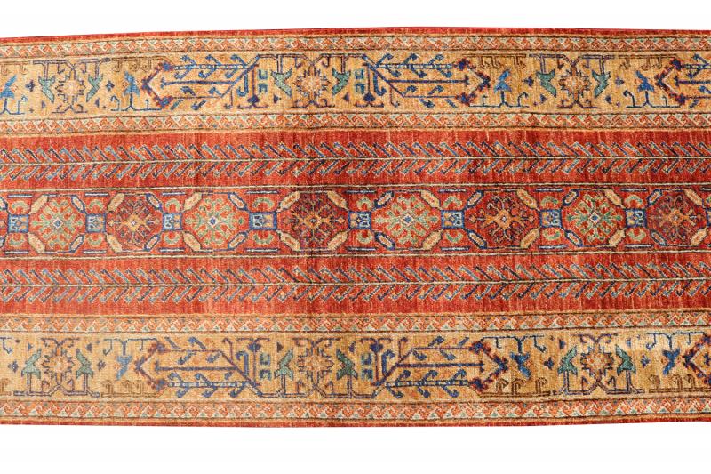 classic Design runner 2'7"x9'8"