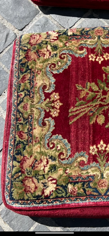 61879  Antique Pillow #9 26"x21"